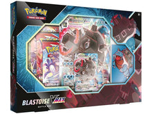 Pokémon TCG: Venusaur VMAX or Blastoise VMAX Battle Box